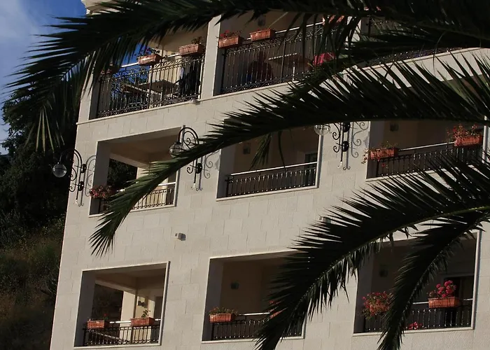 Aparthotel Natalia Podgora