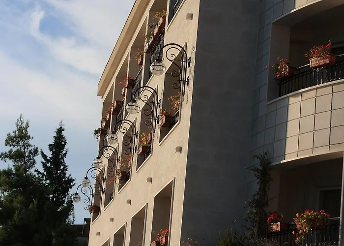 Aparthotel Natalia Podgora
