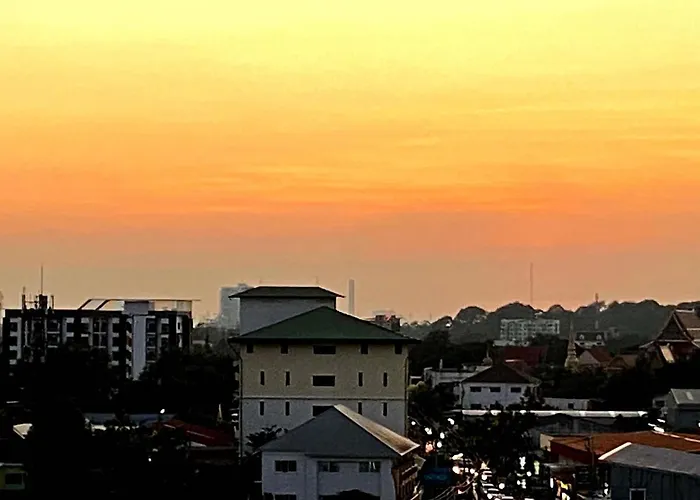 The Most Hotel Ban Thai Wat Khot