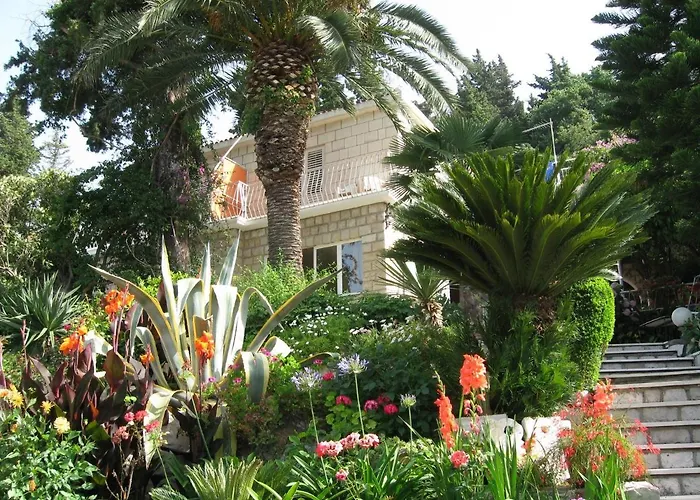 Guest House Villa Nina Mlini