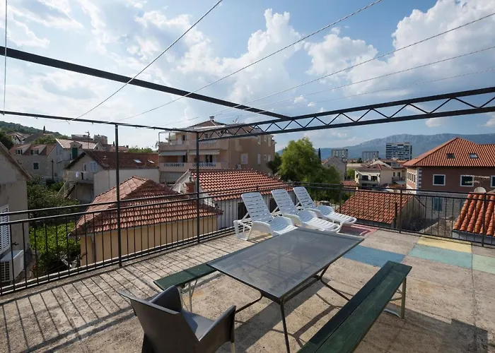 Panorama Rooms 1 Split