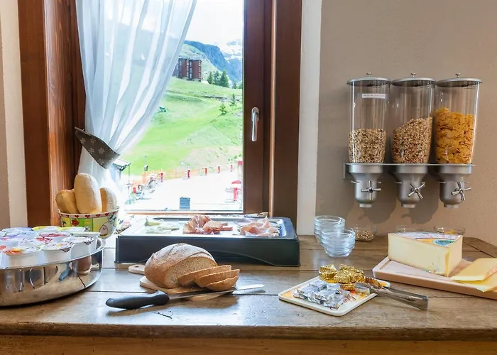 Hotel Meuble' Joli Breuil-Cervinia