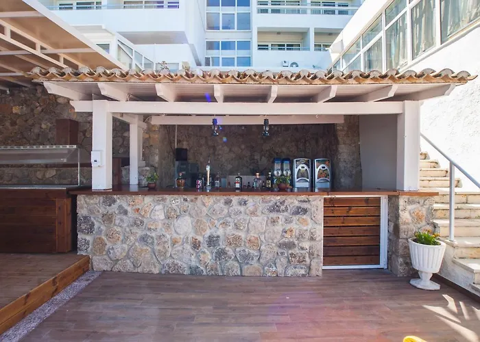 Golden Alexandros Hotel Perama 