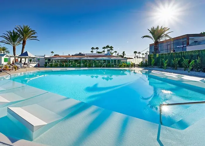 HotellCanary Garden Club