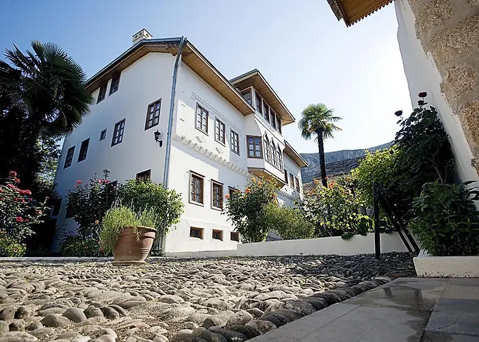 Bosnian National Monument Muslibegovic House Hotell Mostar