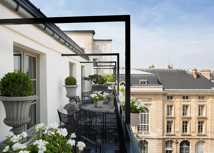 Hôtel des Grands Hommes Paris