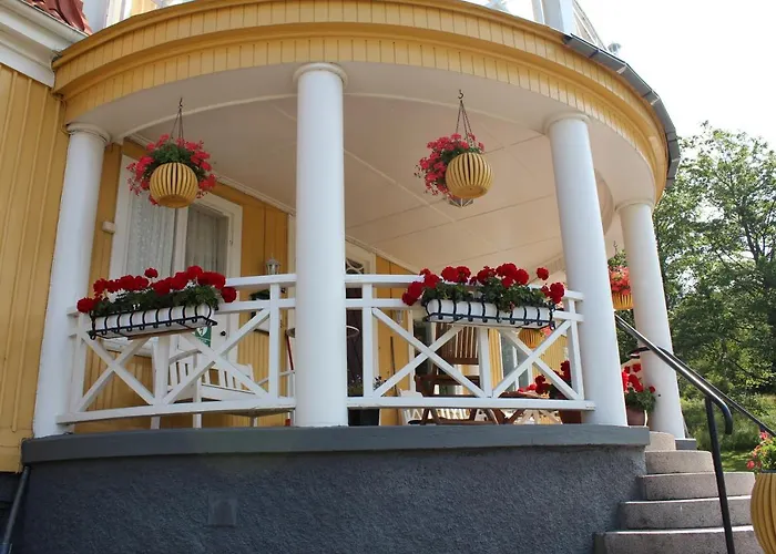 Åsgården Hotell Lyrestad