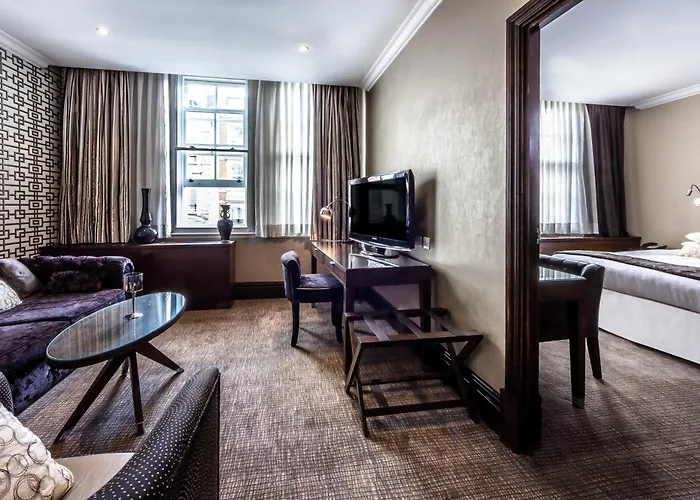 Courthouse Hotel London