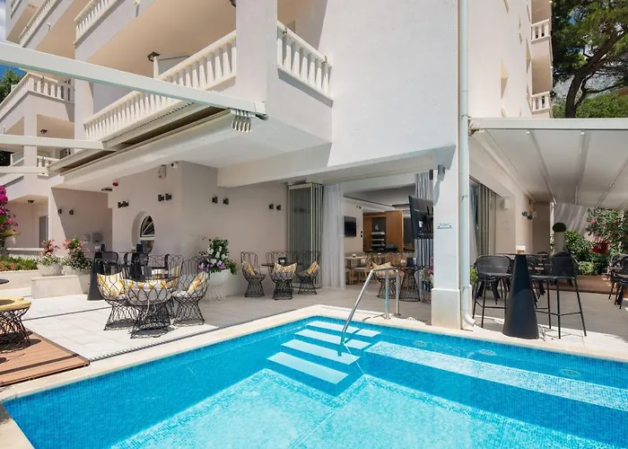 Aparthotel Flora Tučepi