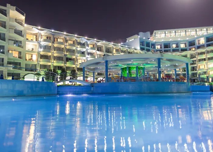 HotellAtrium Platinum Resort & Spa