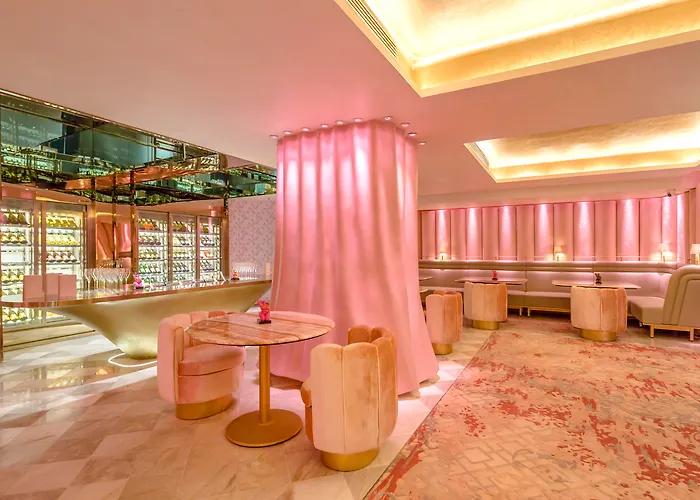 HotellLebua At State Tower