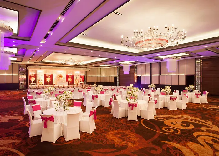 Crowne Plaza New Delhi Rohini By Ihg Hotell