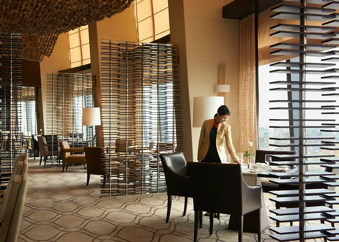 Fairmont Baku, Flame Towers Hotell