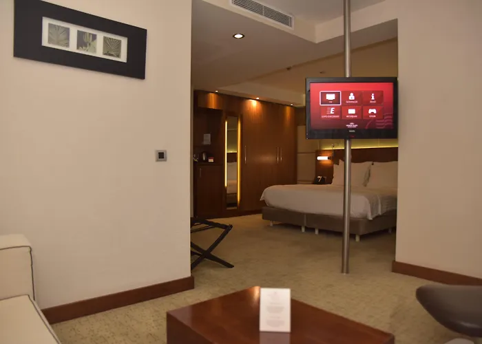 Crowne Plaza Istanbul Harbiye By Ihg Hotell