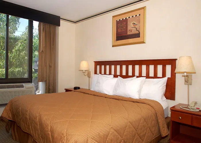 Red Lion Inn & Suites Long Island City New York