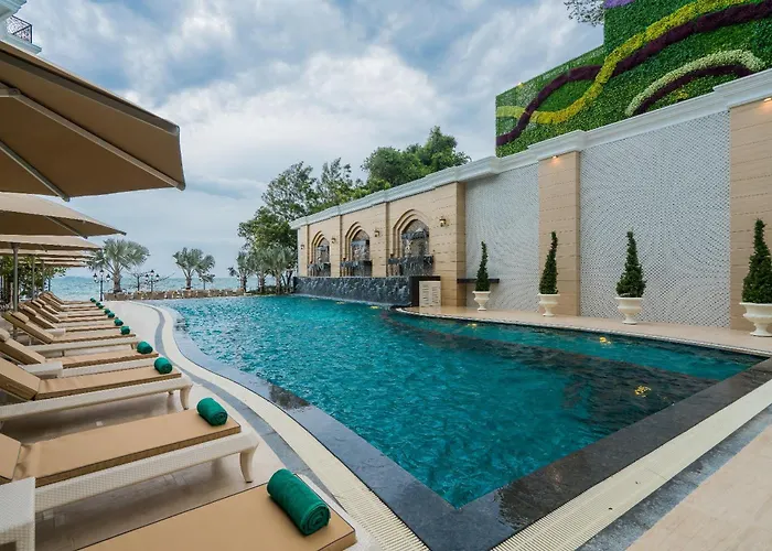 Lk Emerald Beach - Sha Extra Plus Pattaya