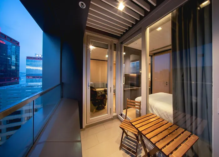 Cm+ Hotels And Serviced Apartments Hongkong