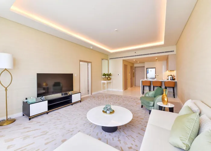 Ultra Luxury Palm Tower With Shared Hotel Facilities Dubai