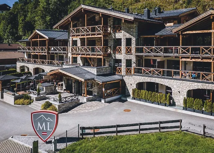 Avenida Mountain Lodges Saalbach Incl Joker Card