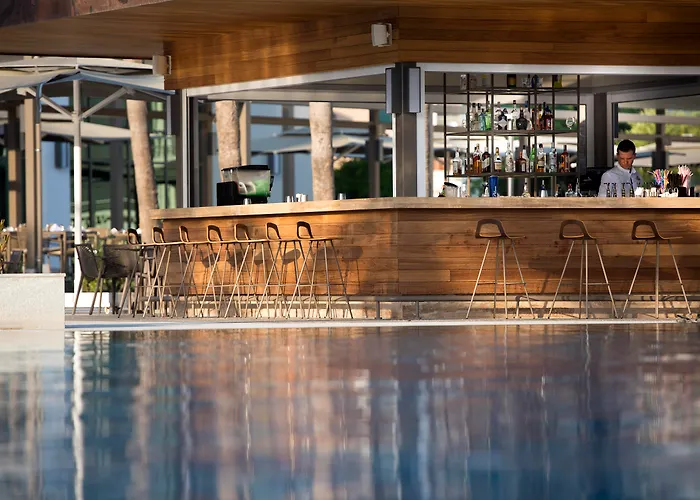 Acanthus Cennet Barut Collection Side