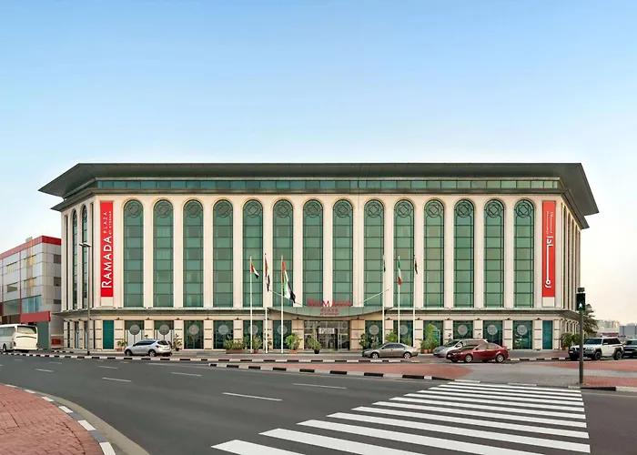 Ramada Plaza By Wyndham Dubai Deira Hotell