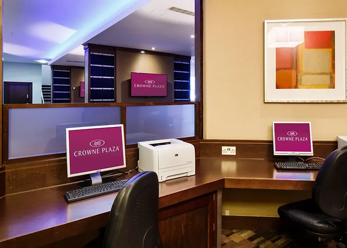 Crowne Plaza London - Gatwick Airport By Ihg Hotell Crawley 