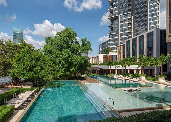 HotellFour Seasons Bangkok At Chao Phraya River