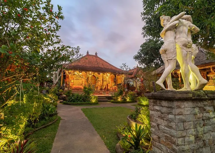 Saren Kauh Ubud Palaceॐ