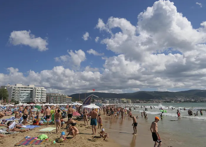 Apartment In Sunny Beach, Complex Sun Village, 80 Qm, 2 Bedrooms & Living Room Near To The Beach, Swimming Pool, Garden