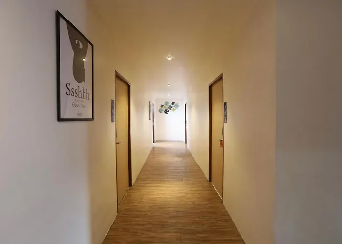 Studio F Sukhumvit Bangkok