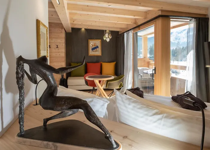 Locanda Degli Artisti Art Hotel Canazei