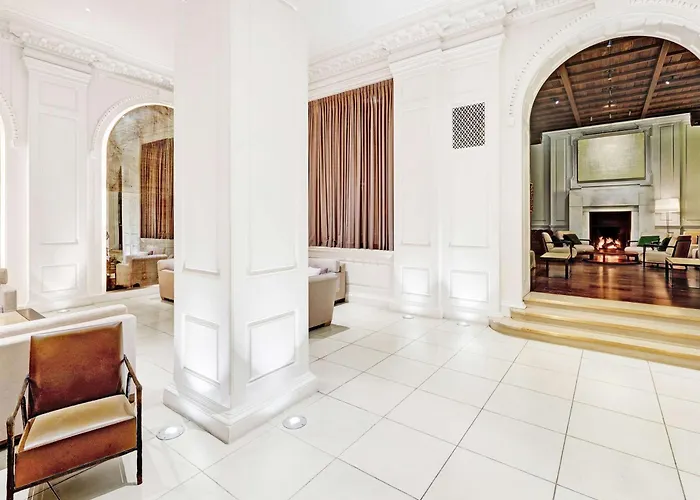 HotellAmbassador Chicago, Part Of Jdv By Hyatt