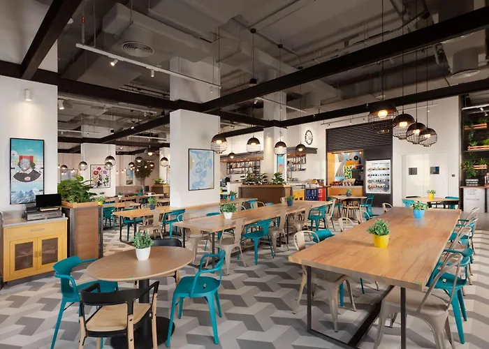 HotellRove City Walk