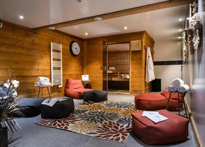 Hotel Ski Lodge - Chambres & Appartements - Village Montana Val-dʼIsère