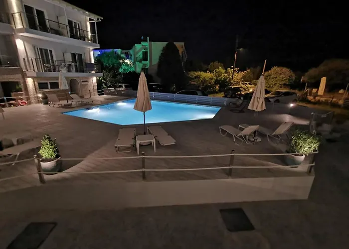 3 Island View Hotel Nidhrion