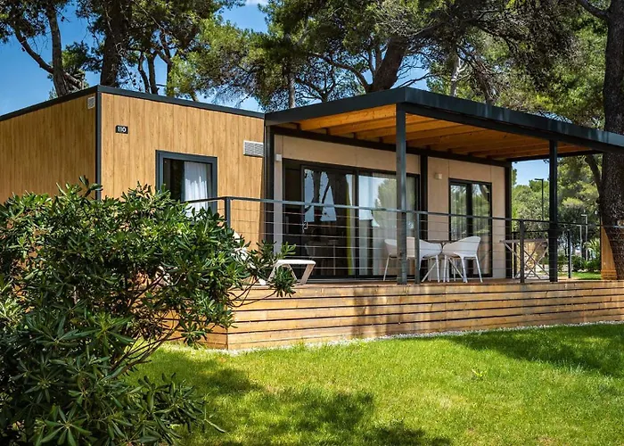 Arena Stoja Camping Homes Pula