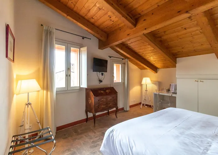 Casa Isolani Guest House Santo Stefano Bologna