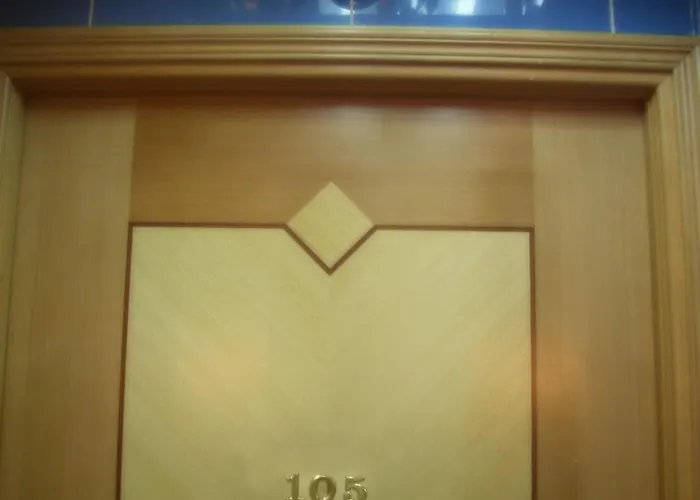 Oriental Pearl Budget Hotel Hongkong