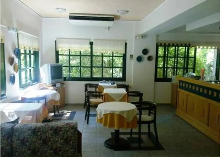 Rea Hotel Paleokhóra