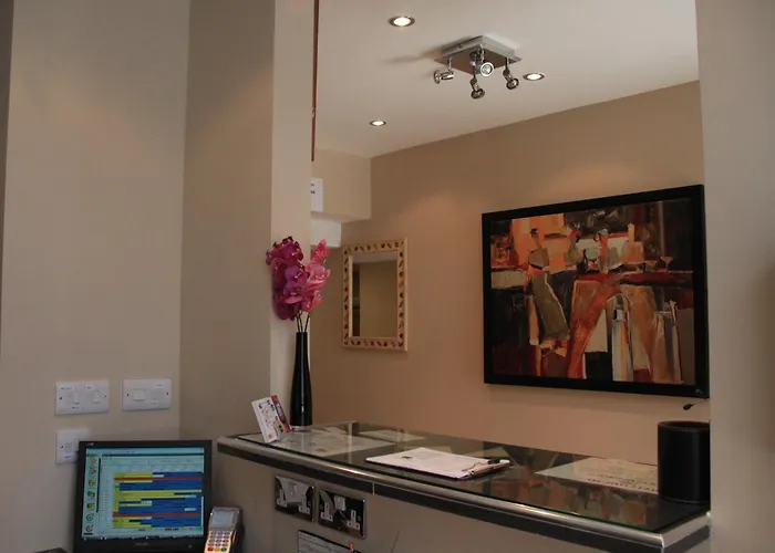 The Grapevine Hotel London