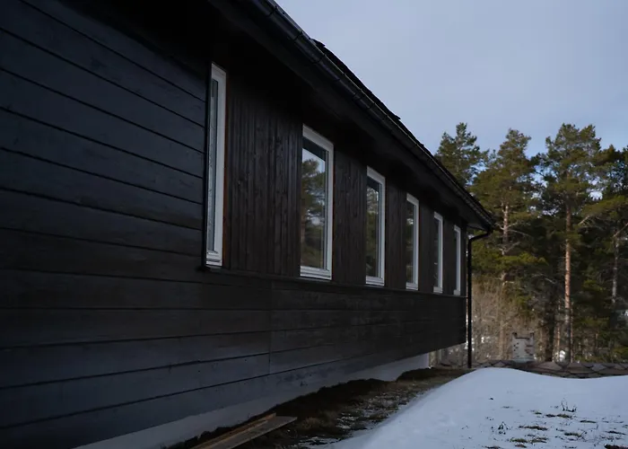 Dombåstun Motel