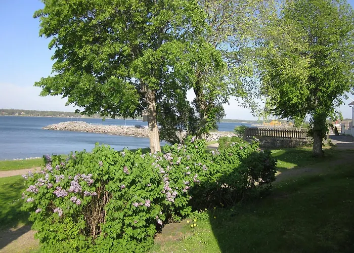 Uddens Bed&Breakfast Öregrund