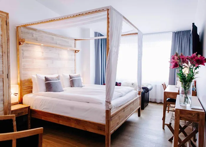 HotellEyja Guldsmeden