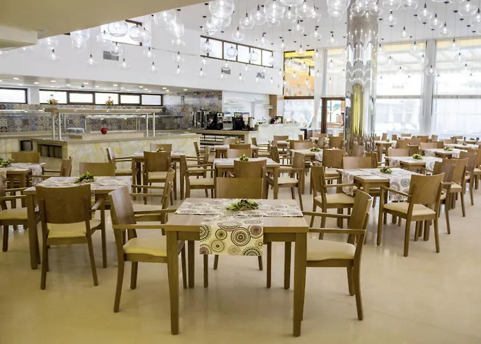Grand Hotel Slăntjev Brjag