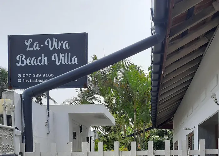 La-Vira Beach Villa Hikkaduwa