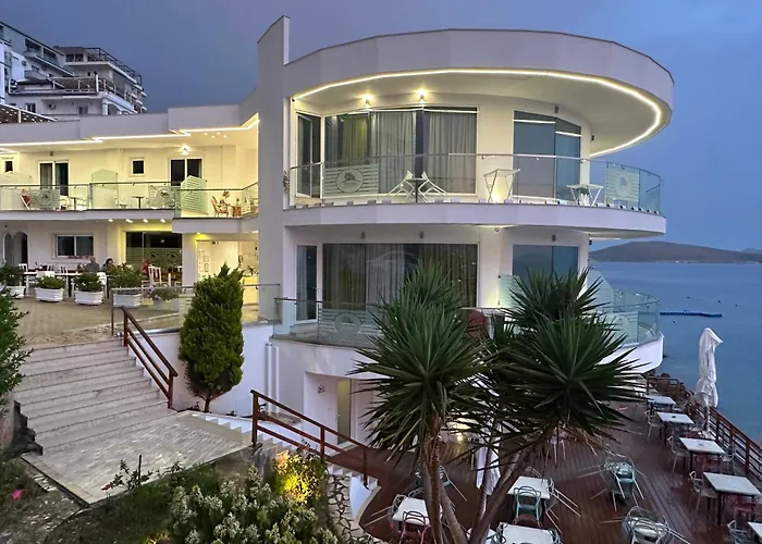 Hotel Delfini Sarandë