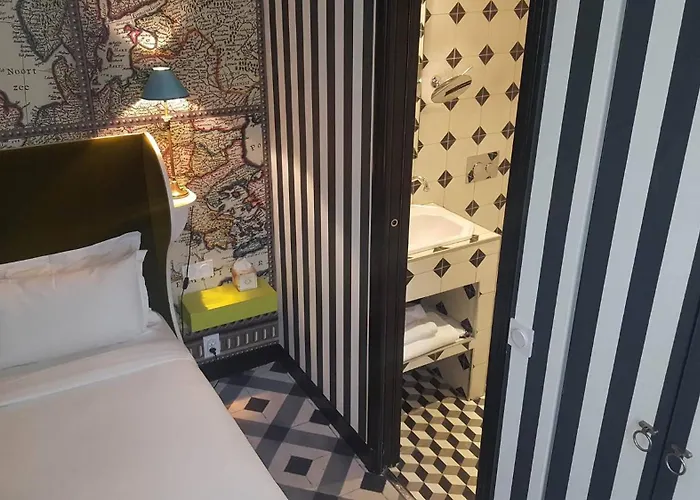 Hotel Du Continent Paris