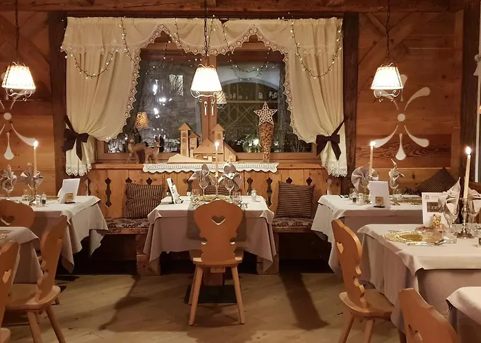Hotel Azola Canazei