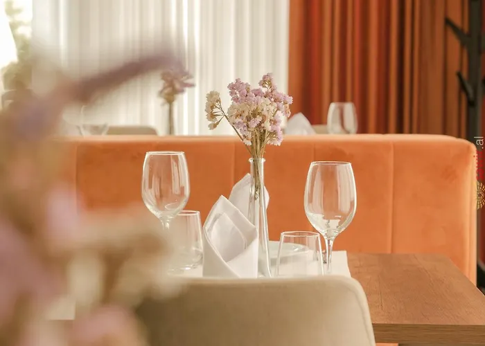 Dolanit Hotels Lubjana Durrës