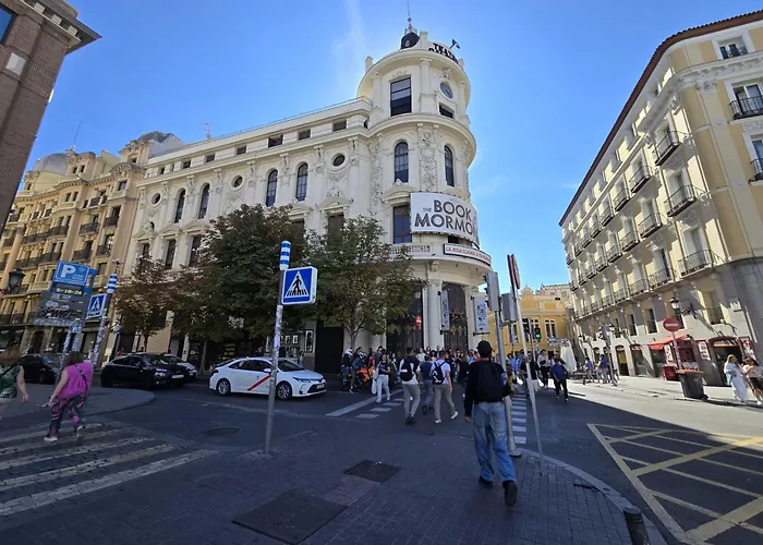 CH CRUZ MADRiD Hotel